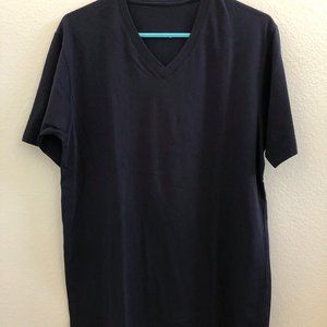 Uniqlo navy v-neck tee